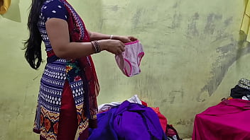 A Bengali maid undresses for 1,000 rupees and engages in sexual intercourse with a gentleman