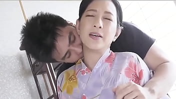 First-time anal for Japanese MILF in real life sex video